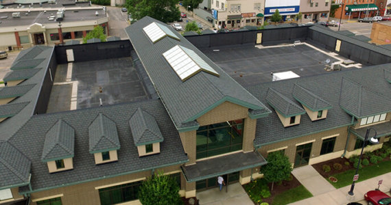 Bank of Wisconsin Dells new roofing