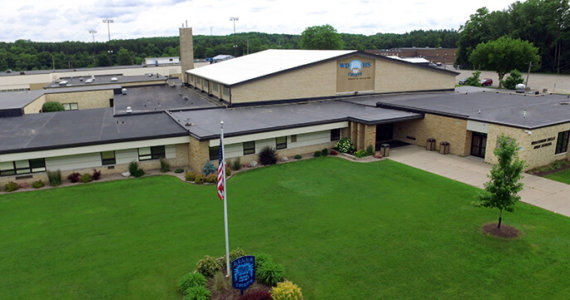 Rubber Roofing project on Wisconsin Dells High School in Wisconsin Dells